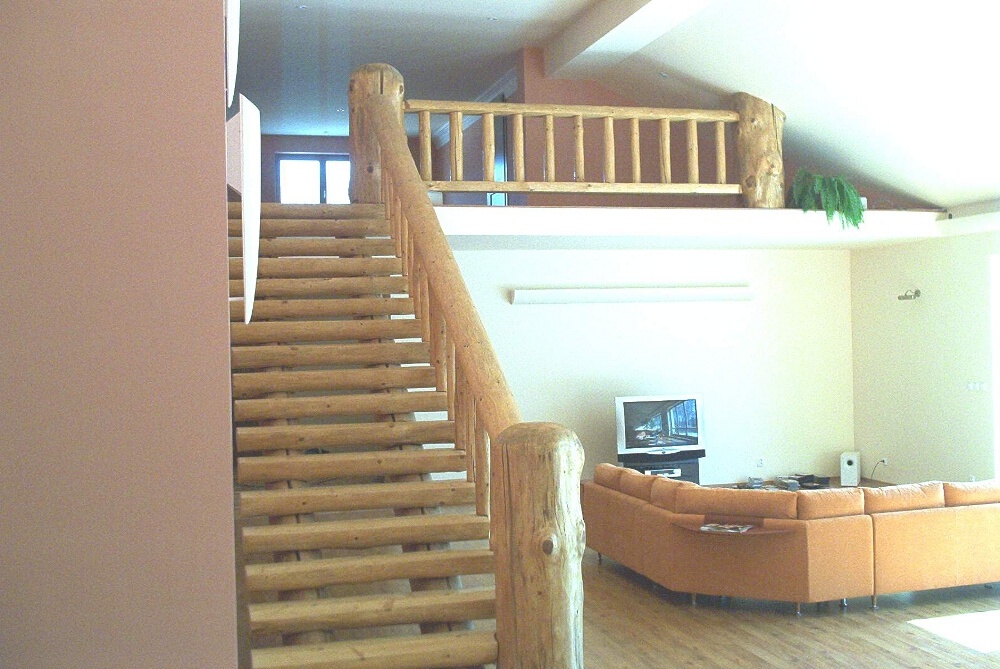 Blockhausartige Treppen