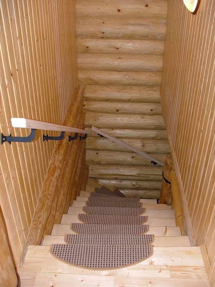 Blockhausartige Treppen