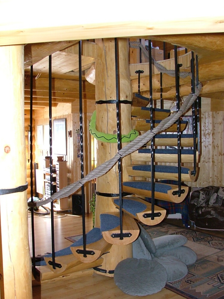 Blockhausartige Treppen