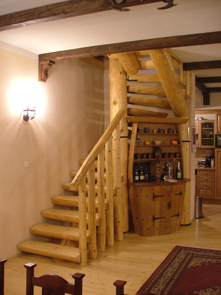 Blockhausartige Treppen