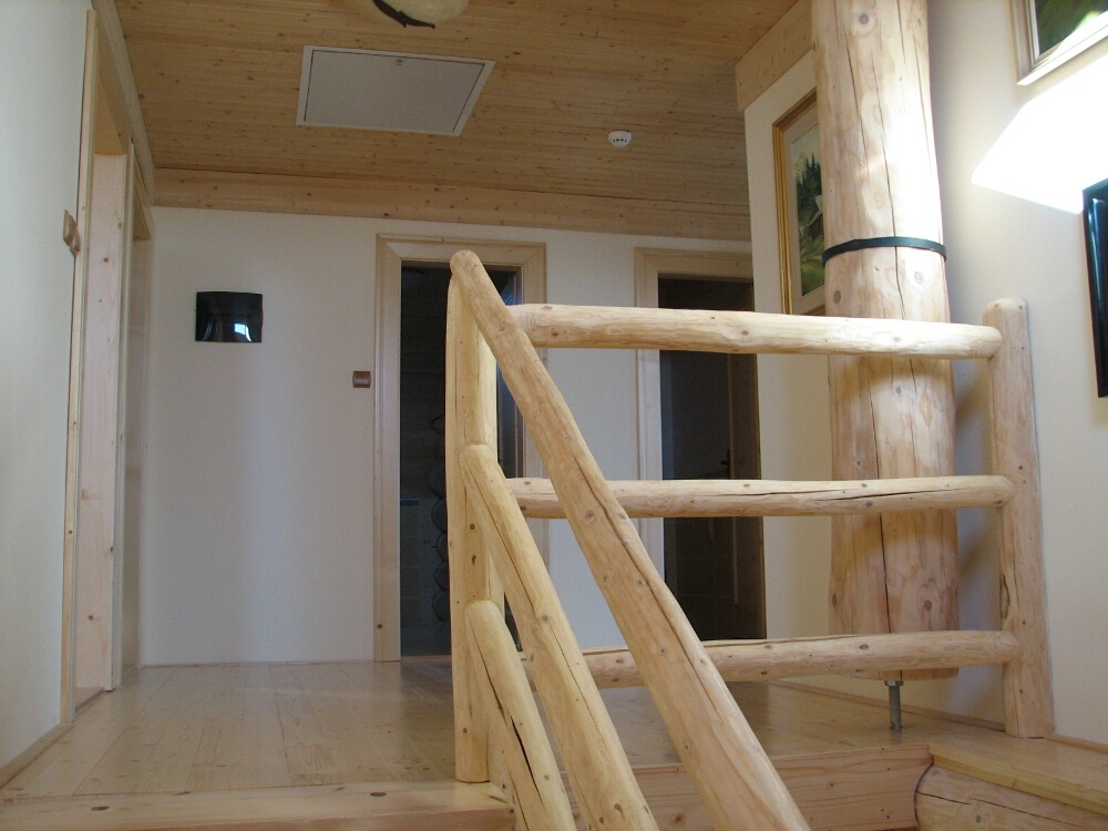 Blockhausartige Treppen