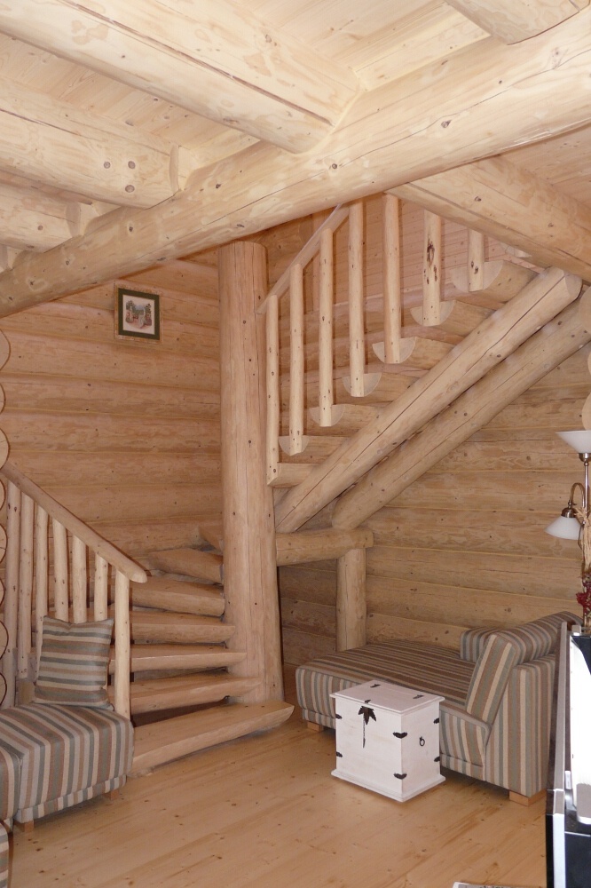 Blockhausartige Treppen