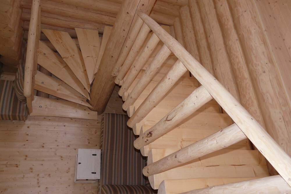 Blockhausartige Treppen