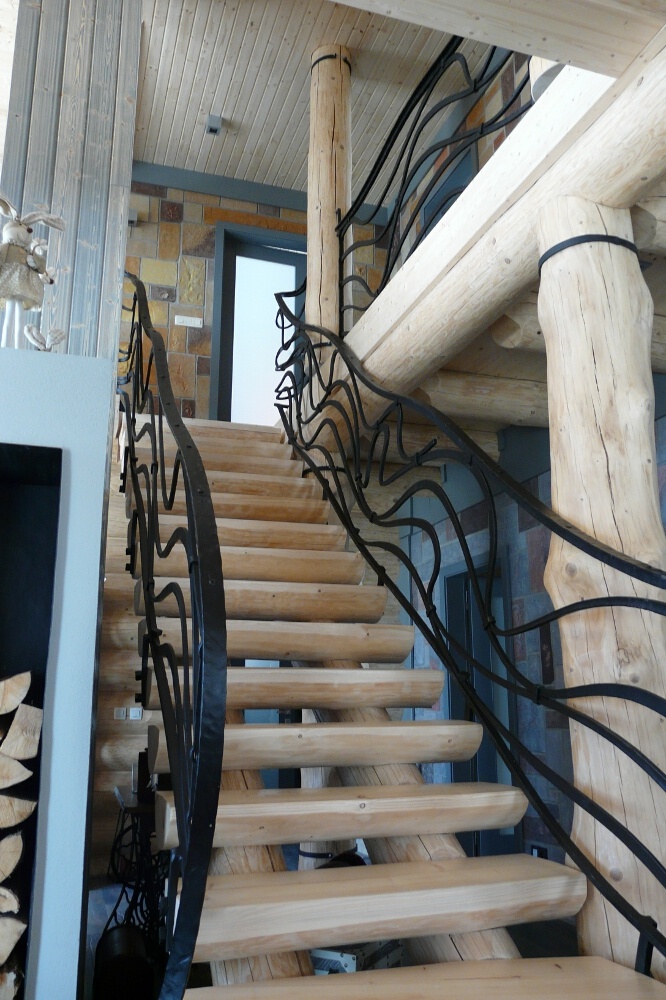 Blockhausartige Treppen