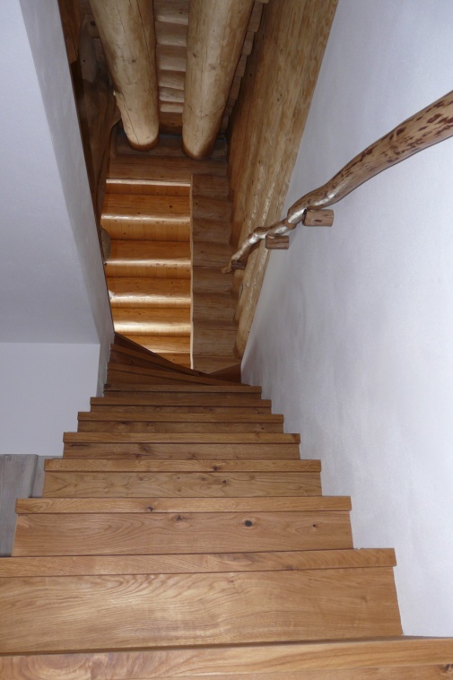 Blockhausartige Treppen