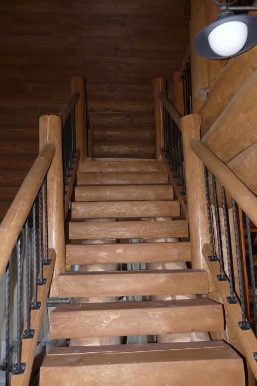 Blockhausartige Treppen