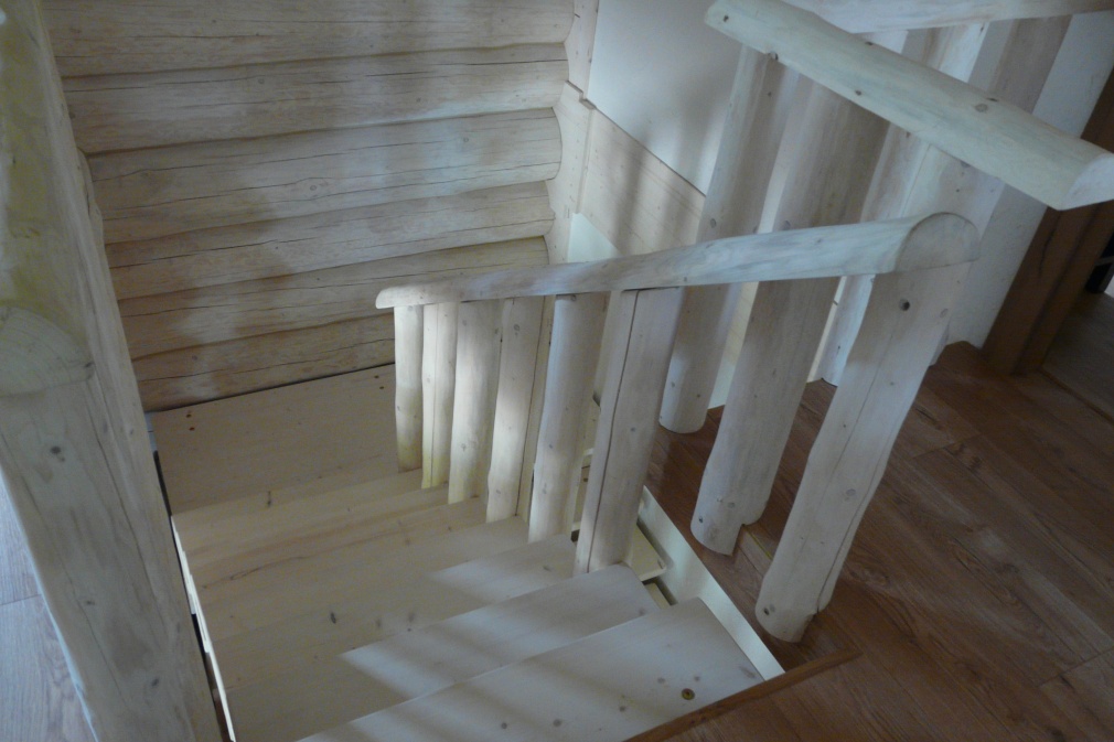 Blockhausartige Treppen