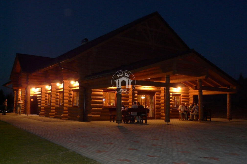 Blockbau–Restaurant