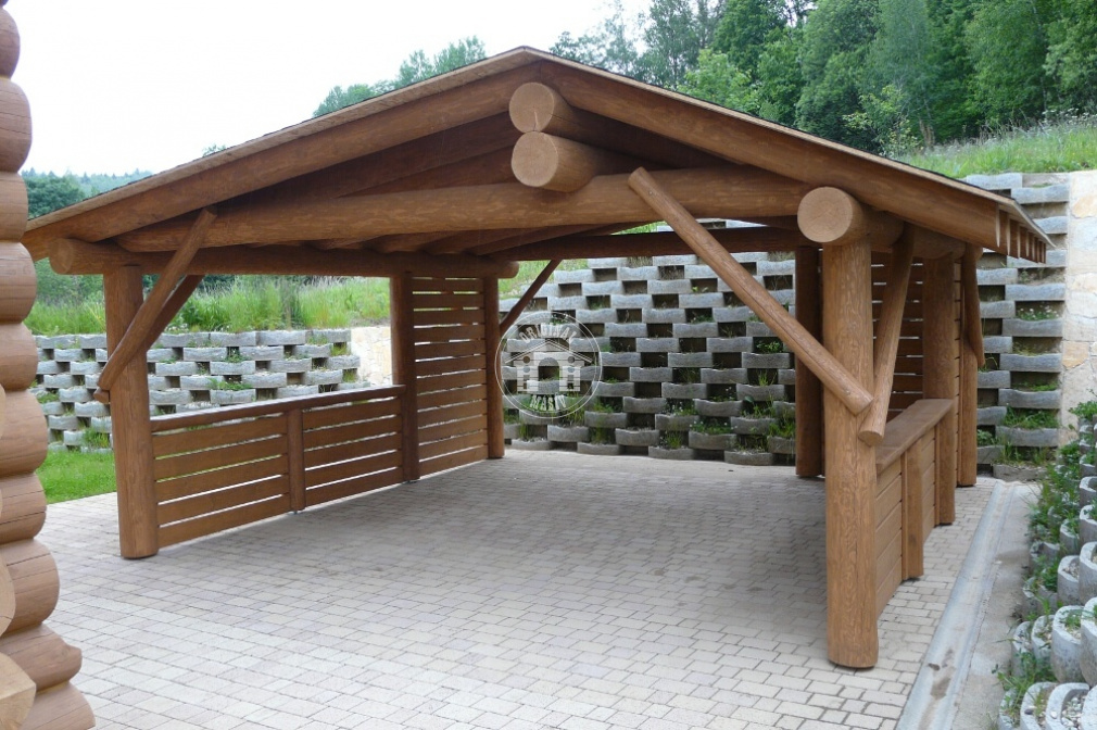 Blockhausartiger Pavillon