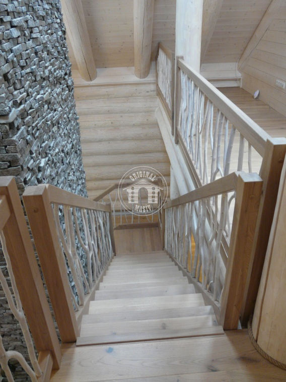 Blockhausartige Treppen