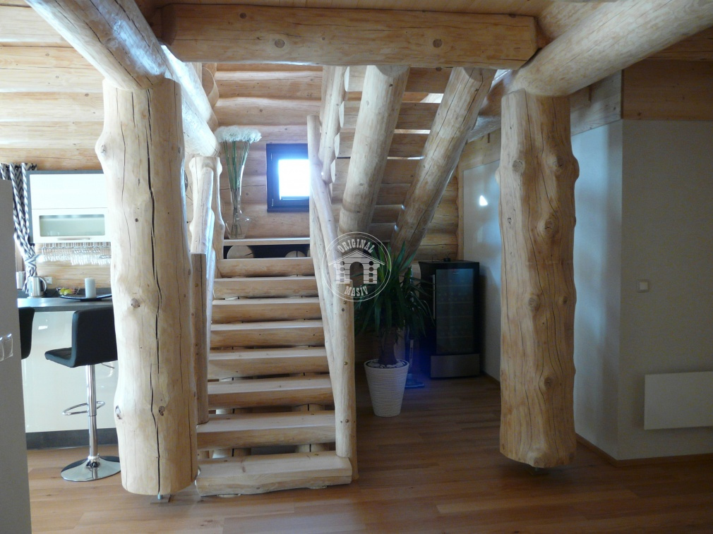 Blockhausartige Treppen