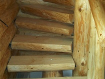 Blockhausartige Treppen