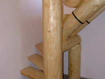 Blockhausartige Treppen