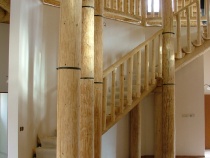 Blockhausartige Treppen