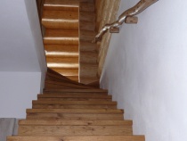 Blockhausartige Treppen