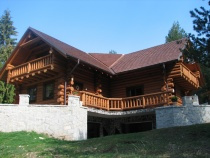 Blockbau – Einfamilienhaus mit Garage