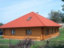 Blockbau – ebenerdiger Bungalow