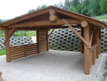 Blockhausartiger Pavillon